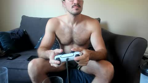 Snapshot of chadpowerz chatting on May 28, 7:11 pm Lydong online show from May 28, 7:11 pm