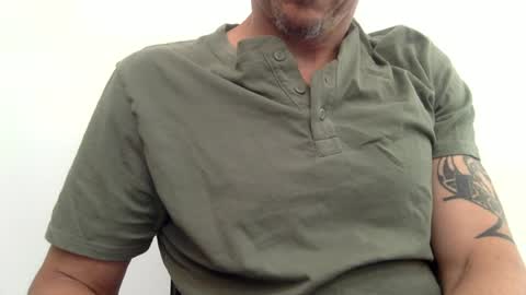 Snapshot of chagaschoo chatting on June 26, 5:50 pm Chags online show from June 26, 5:50 pm