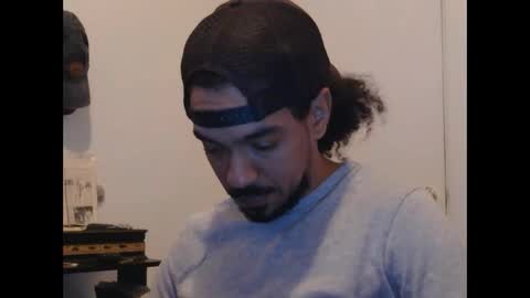 Snapshot of chainnballz chatting on November 17, 1:22 am ChainNballzz online show from November 17, 1:22 am