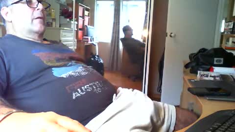 Chalky online show from October 28, 11:07 pm