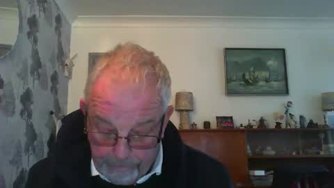 Snapshot of champers37 chatting on February 26, 12:14 pm Champers online show from February 26, 12:14 pm