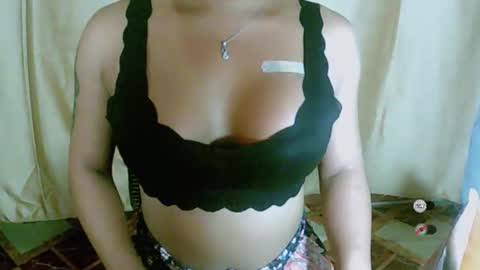 Snapshot of chanda_slut chatting on February 9, 12:17 am chanda slut online show from February 9, 12:17 am