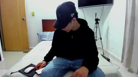 Kenji online show from November 18, 4:17 am