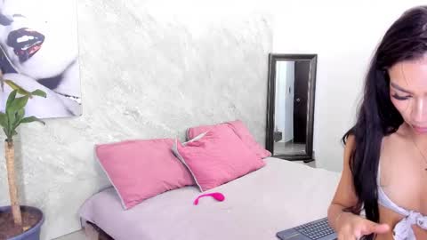    online show from November 30, 4:05 am