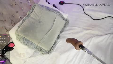 Snapshot of chanell_lovers chatting on October 24, 3:03 am CHANELL online show from October 24, 3:03 am