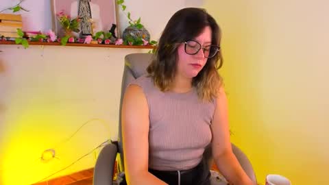 chanell online show from February 5, 1:27 pm