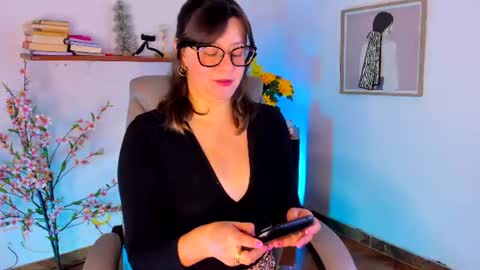 Snapshot of chanell_taylor_ chatting on June 15, 5:37 pm chanell online show from June 15, 5:37 pm