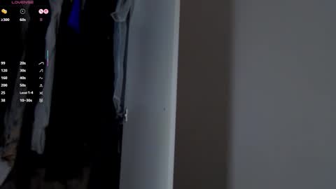 Snapshot of chanelmay chatting on September 20, 5:41 am Chanel online show from September 20, 5:41 am