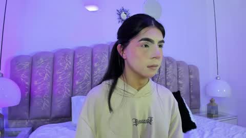 Snapshot of channel_sofia chatting on June 5, 3:13 am Channel Sofia online show from June 5, 3:13 am