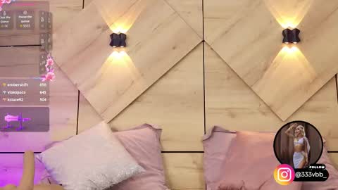 Snapshot of channelcrawford chatting on January 5, 5:27 pm ChannelCrawford online show from January 5, 5:27 pm