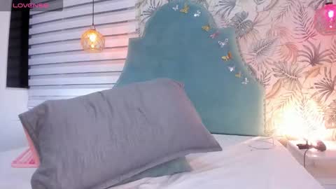 Snapshot of channeyprincess chatting on November 7, 8:20 pm Channey online show from November 7, 8:20 pm