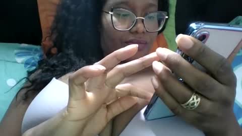 Snapshot of chantal99 chatting on May 16, 3:44 pm chantal99 online show from May 16, 3:44 pm