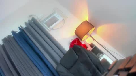 chantal_fuck online show from September 18, 12:12 am