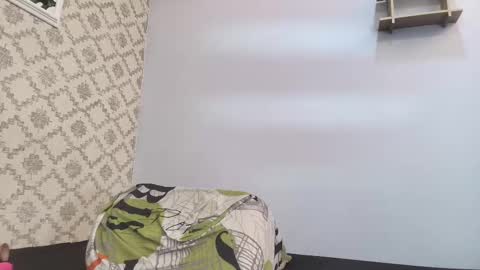 Snapshot of chantal_taylor_ chatting on February 24, 3:20 pm Raquel online show from February 24, 3:20 pm