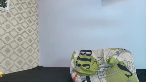 Snapshot of chantal_taylor_ chatting on March 7, 3:18 pm Raquel online show from March 7, 3:18 pm