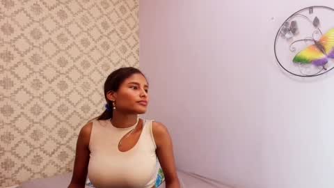 Snapshot of chantal_taylor_ chatting on September 12, 2:17 pm Raquel online show from September 12, 2:17 pm