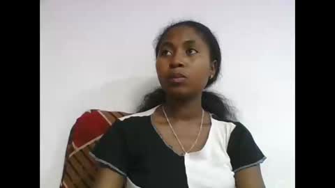 chantale483461 online show from May 11, 4:04 pm