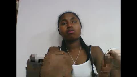 chantale483461 online show from May 13, 6:22 am