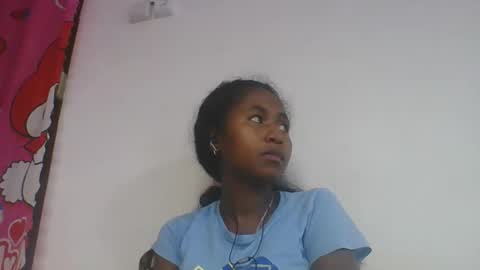 chantale483461 online show from May 20, 6:03 pm