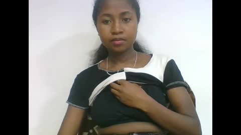 chantale483461 online show from May 28, 10:12 am