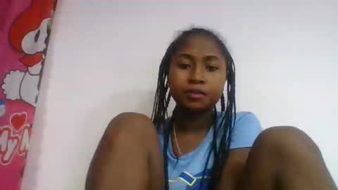 chantale483461 online show from June 1, 6:31 pm