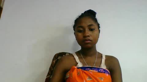 chantale483461 online show from June 16, 6:10 pm