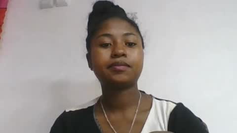 chantale483461 online show from July 1, 5:31 am