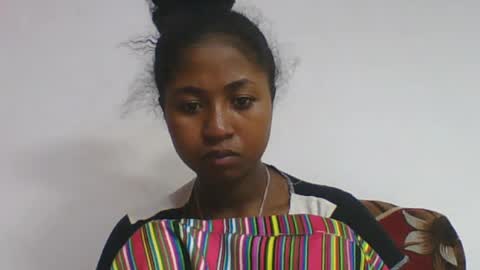 chantale483461 online show from July 1, 5:34 pm