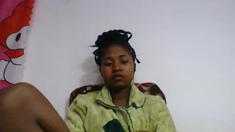 chantale483461 online show from July 6, 3:03 pm
