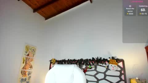   online show from December 31, 2:03 pm