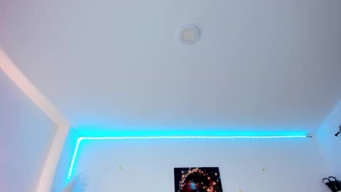   online show from September 26, 3:05 pm