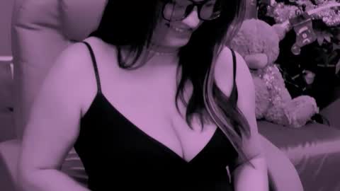 The Queen online show from January 12, 12:05 am