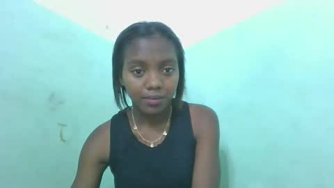 Snapshot of chanteuse655720 chatting on May 8, 6:08 am chanteuse655720 online show from May 8, 6:08 am