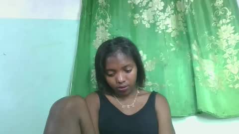 Snapshot of chanteuse655720 chatting on May 12, 4:09 am chanteuse655720 online show from May 12, 4:09 am