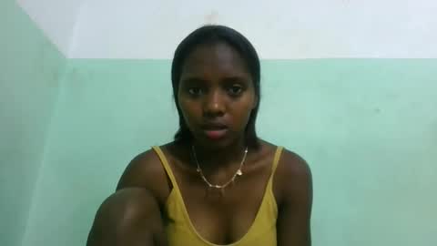 Snapshot of chanteuse655720 chatting on May 18, 5:13 am chanteuse655720 online show from May 18, 5:13 am