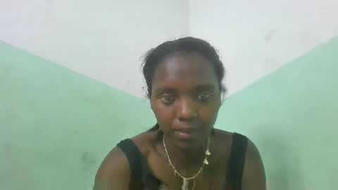 Snapshot of chanteuse655720 chatting on May 28, 6:27 pm chanteuse655720 online show from May 28, 6:27 pm