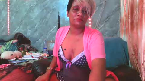 Snapshot of chanz10172 chatting on November 1, 9:28 pm Zaria Vixen online show from November 1, 9:28 pm