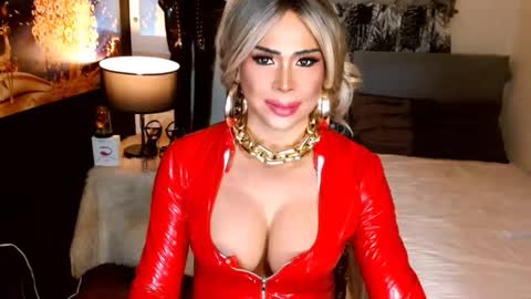 Snapshot of charismatic_apple chatting on March 20, 8:57 pm charismatic_apple online show from March 20, 8:57 pm