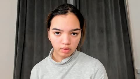 Snapshot of charitybergeaux chatting on December 15, 5:28 pm MIchelle online show from December 15, 5:28 pm