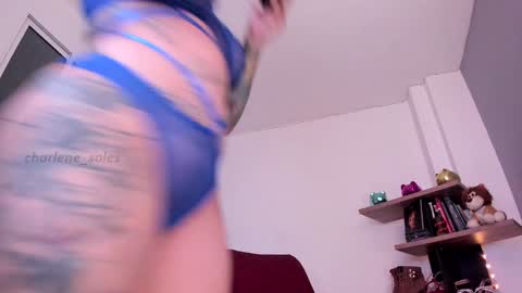 Snapshot of charlene_soles chatting on December 11, 10:38 pm Charlene online show from December 11, 10:38 pm