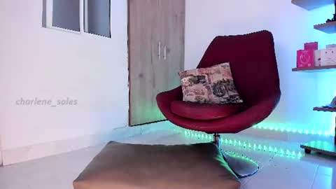 Snapshot of charlene_soles chatting on June 19, 10:02 pm Charlene online show from June 19, 10:02 pm