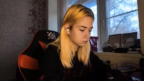 Nancy online show from November 24, 7:30 am