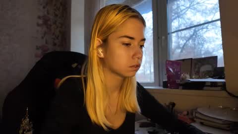 Nancy online show from December 1, 7:35 am