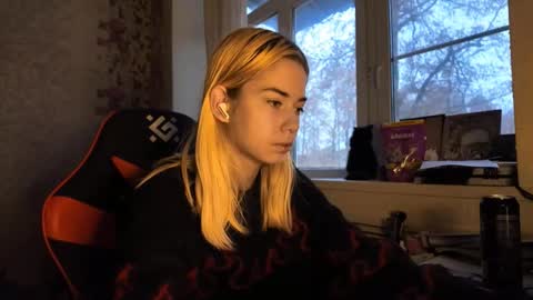 Nancy online show from December 3, 7:05 am