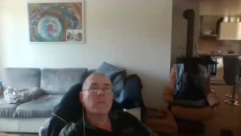 charles6064 online show from September 11, 12:38 pm