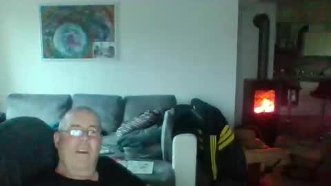 charles6064 online show from November 18, 7:13 am