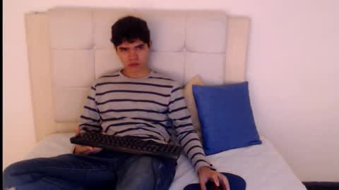 Snapshot of charles_blaze chatting on February 10, 6:56 pm charles blaze online show from February 10, 6:56 pm