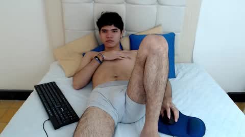 Snapshot of charles_blaze chatting on February 26, 9:16 pm charles blaze online show from February 26, 9:16 pm