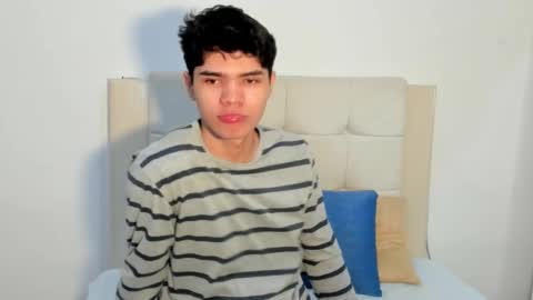 Snapshot of charles_blaze chatting on March 10, 12:04 pm charles blaze online show from March 10, 12:04 pm