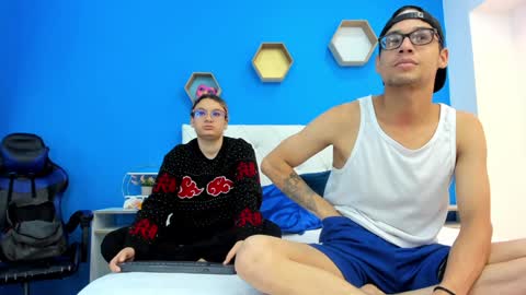 Charles y Elara online show from January 4, 3:07 am